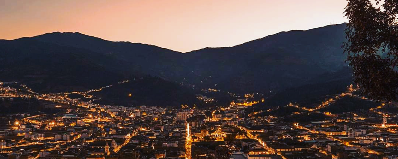 A imagem mostra a cidade de Pamplona, na Colômbia