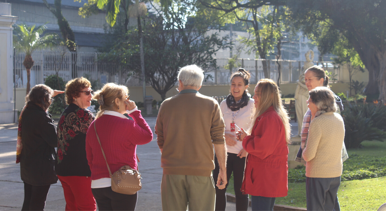 Fotografía de personas que participan en el programa. Fotografía de personas que participan en el programa.