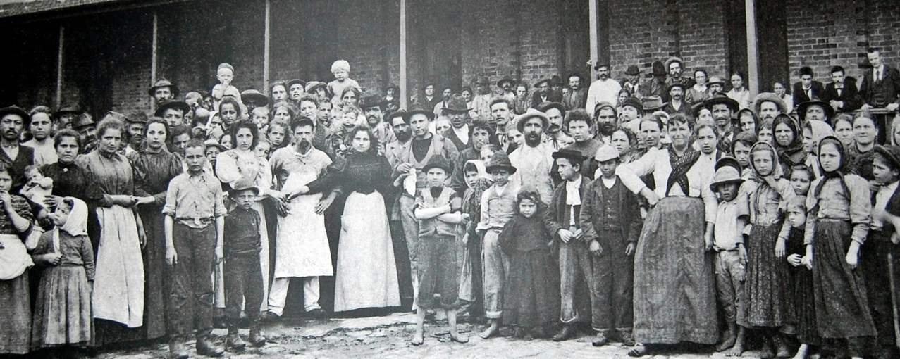 Imigrantes na Hospedaria do Brás